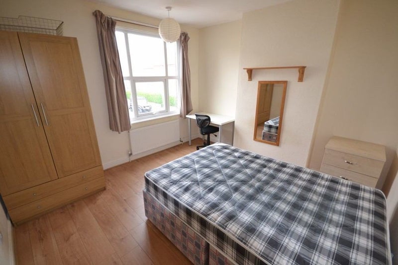 Room Wilberforce Road in Leicester