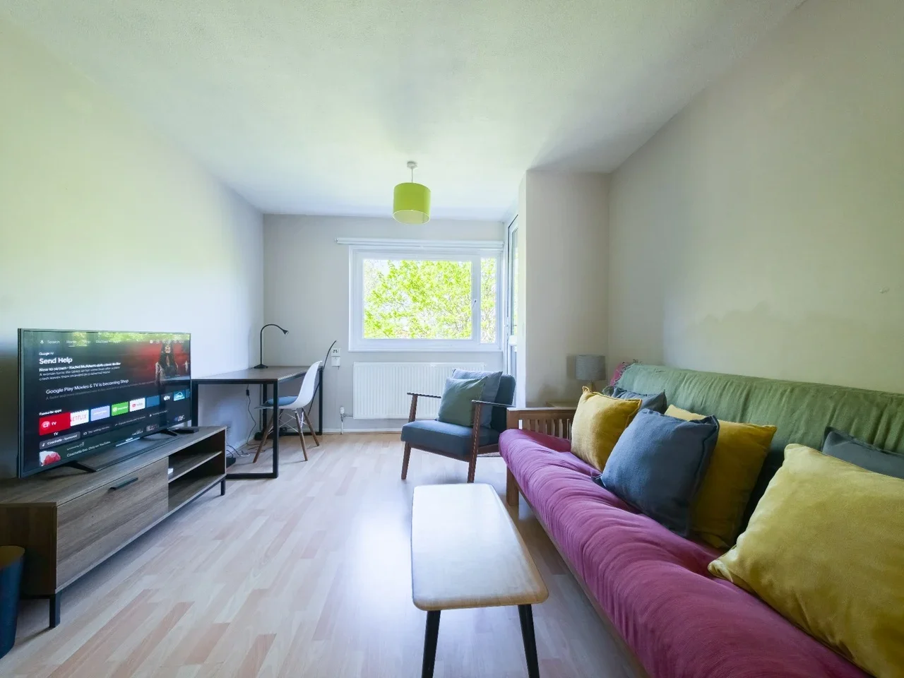 Flat Rhodeswell Road in Greater London