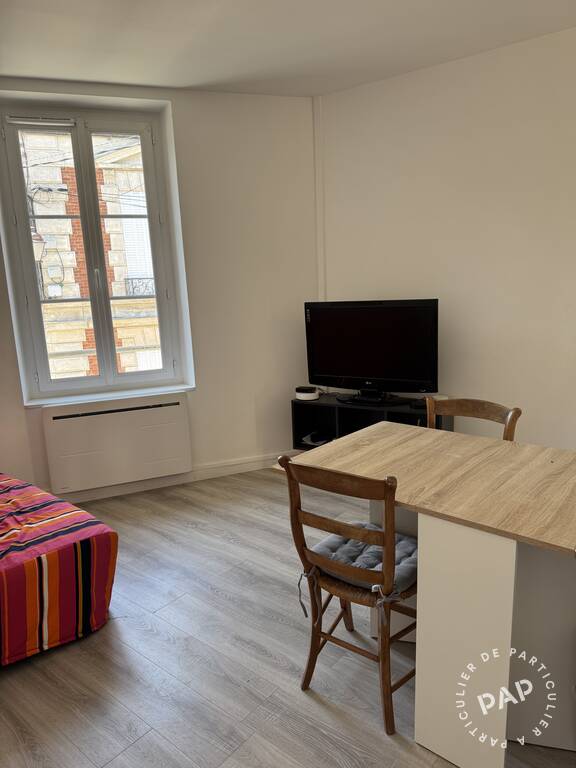 Appartement Rue de la Chapelle Saint-Blaise à Milly-la-Forêt