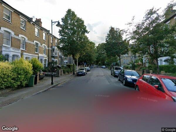 Room Freegrove Road in Greater London