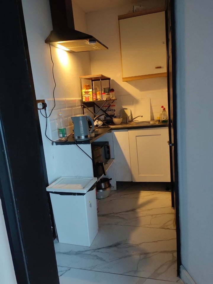 Room Camrose Close in Greater London