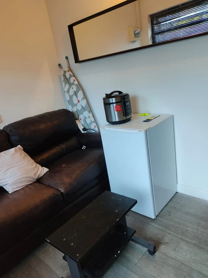 Room Camrose Close in Greater London