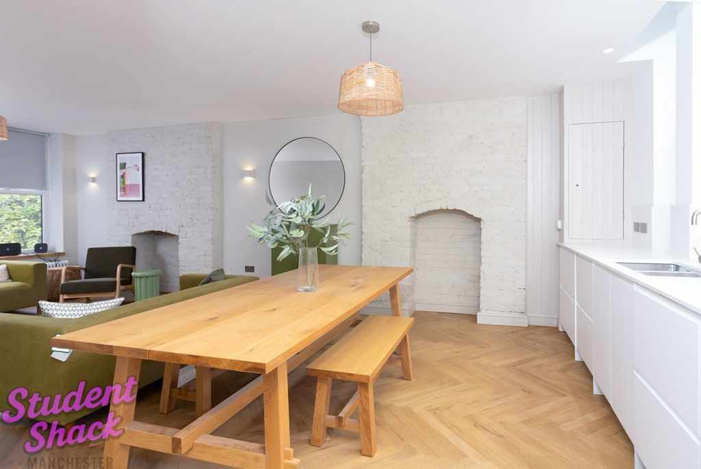Flat Swinton Grove in Manchester