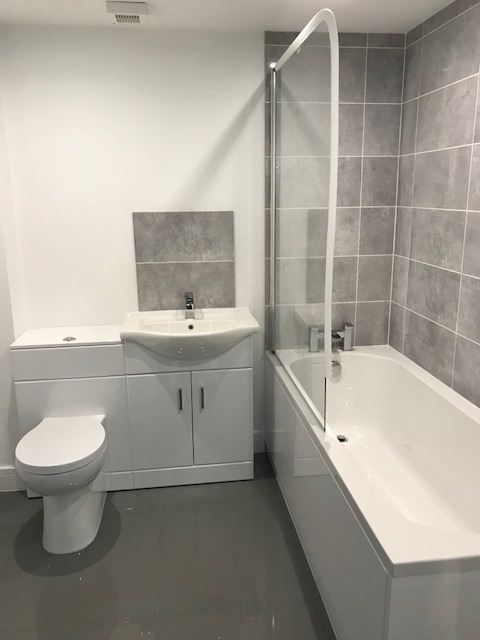 Flat Blenheim Crescent in Luton