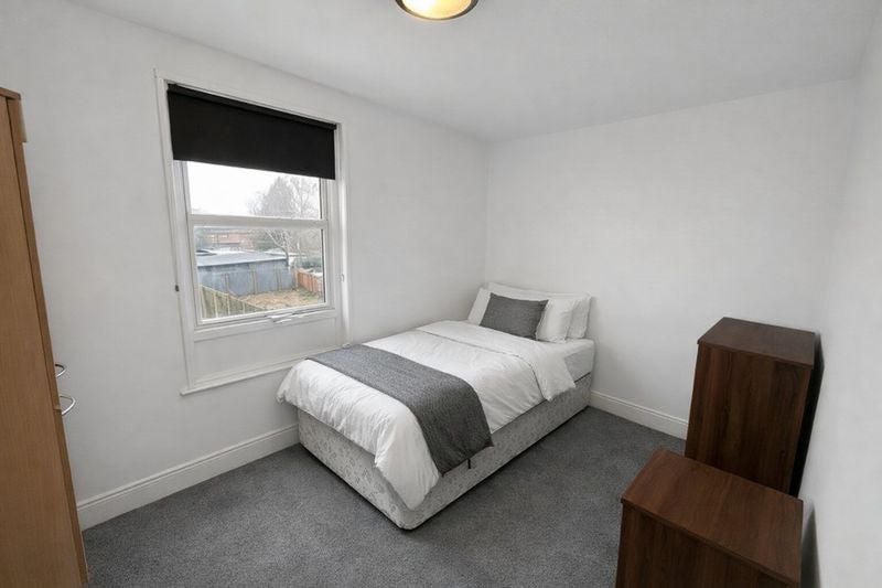 Room Kirkby Road in Ashfield