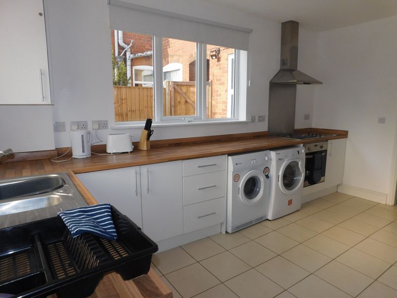 Room Kirkby Road in Ashfield