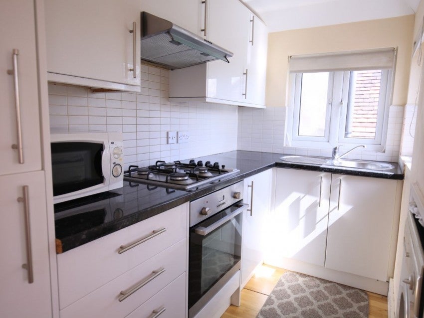 Flat The Ridgeway in Greater London