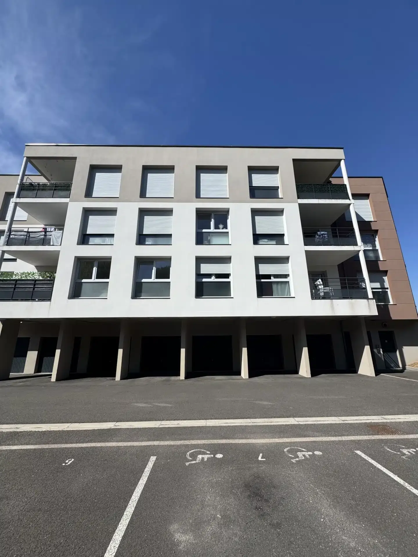 Flat Rue de la Coopérative in Saint-Julien-les-Villas