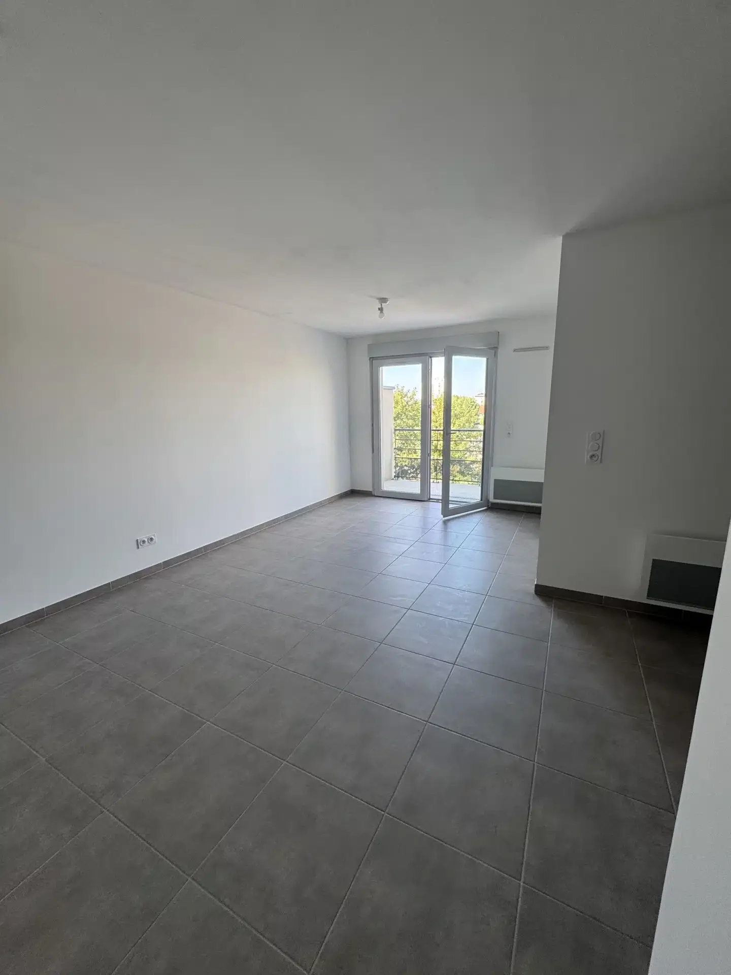 Flat Rue de la Coopérative in Saint-Julien-les-Villas