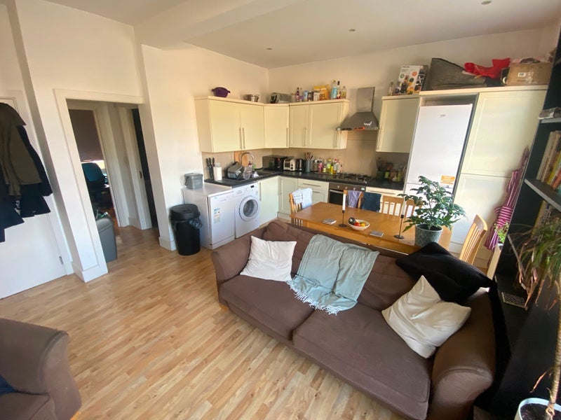 Room Railton Road in Greater London