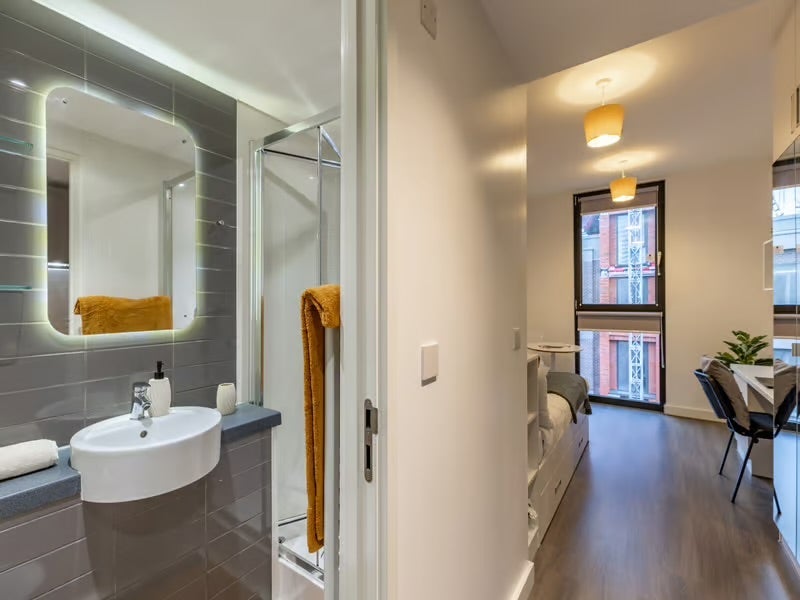 Flat Henstead Street in Birmingham