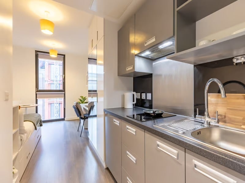 Flat Henstead Street in Birmingham