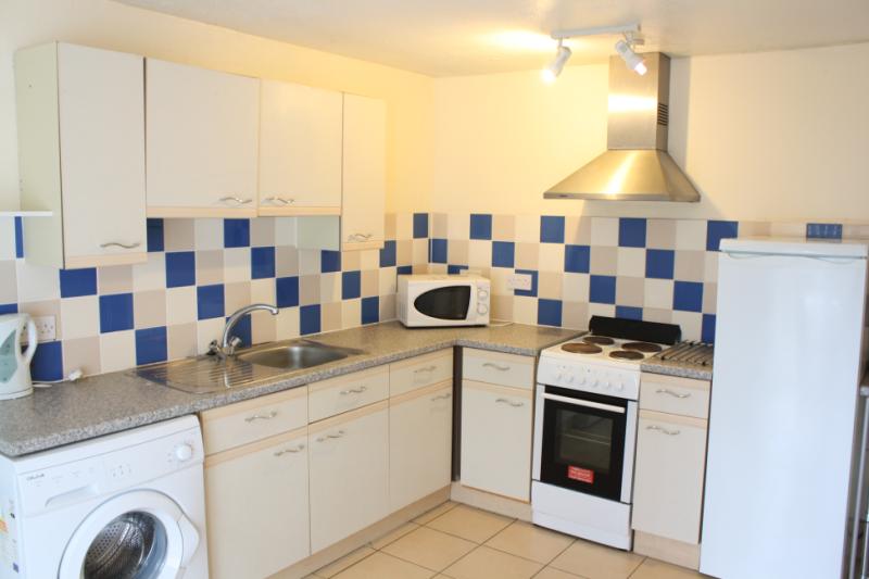 House Deeprose Close in Guildford