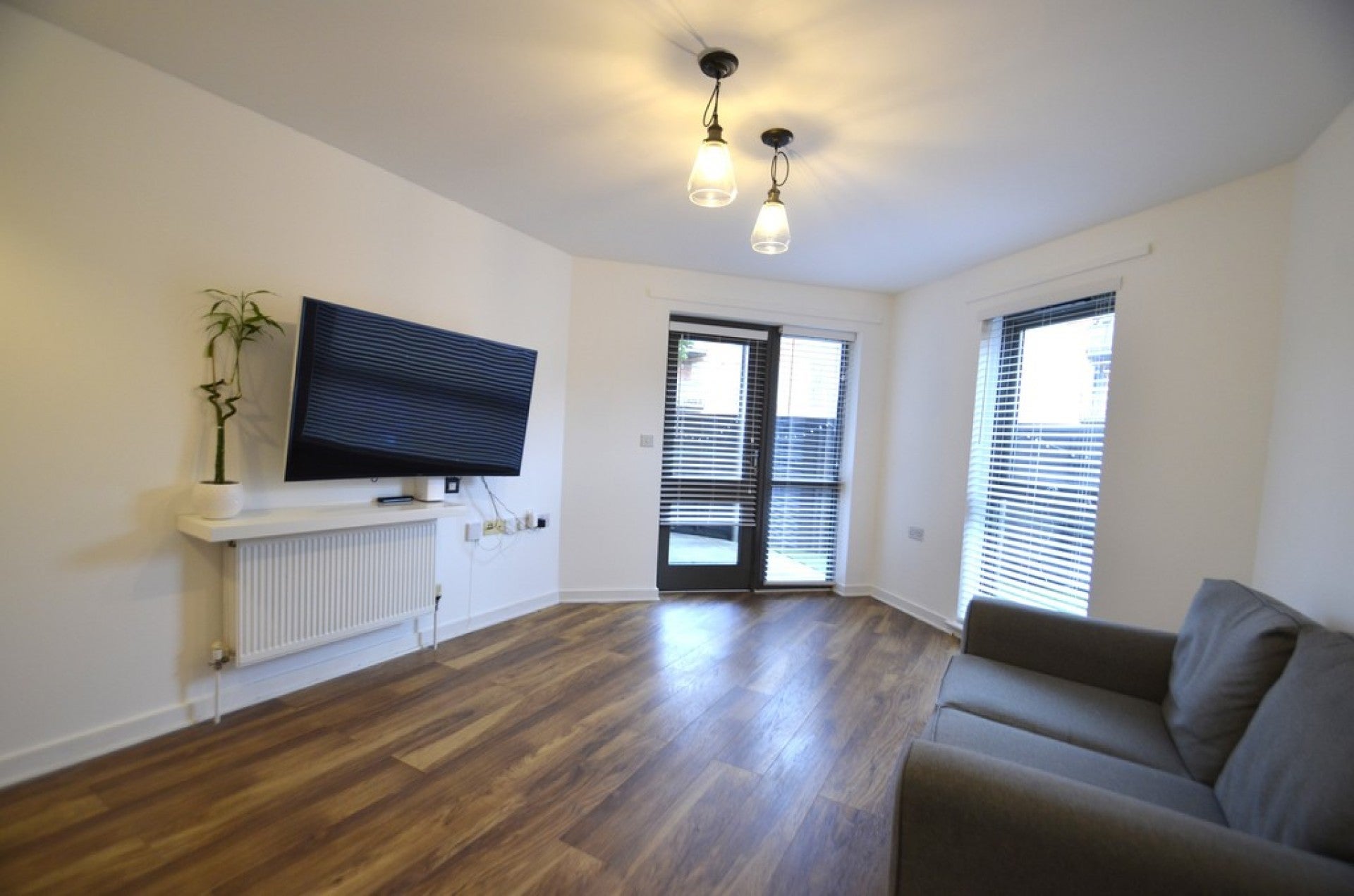 Flat Page Road in Greater London