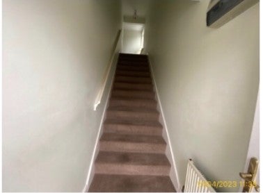 Flat Woodcroft Close in Walsall