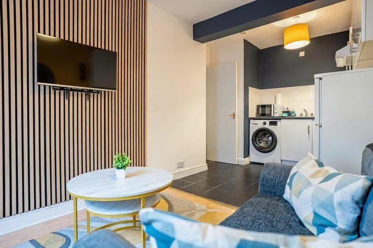 Flat Hornsey Road in Greater London