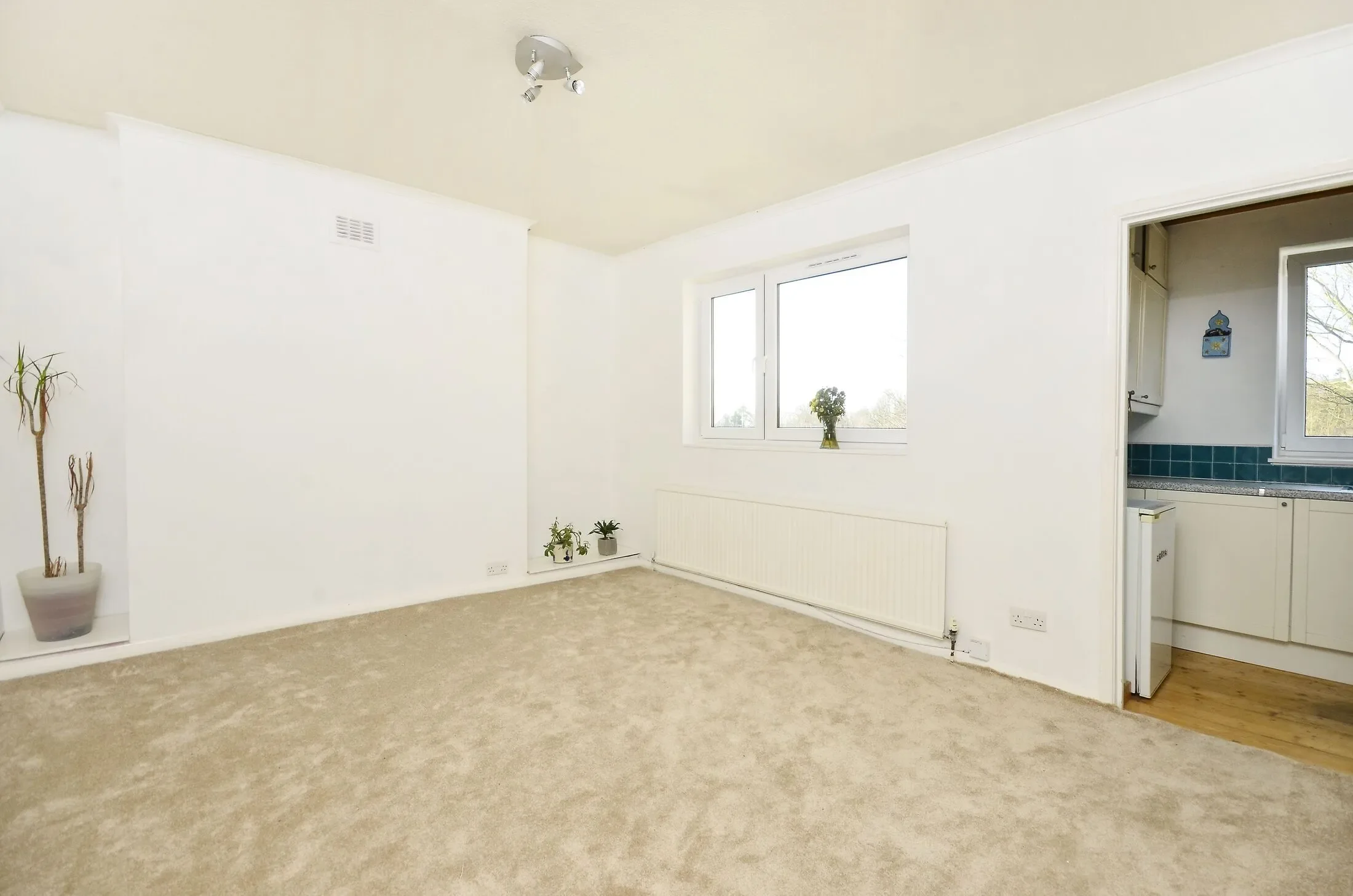 Flat Palace Grove in Greater London