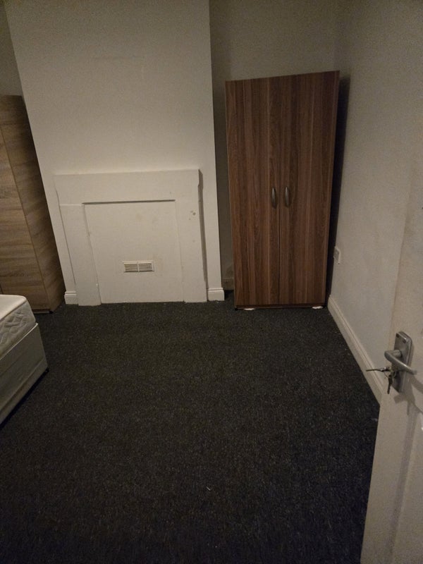 Room Cambridge Road in Greater London