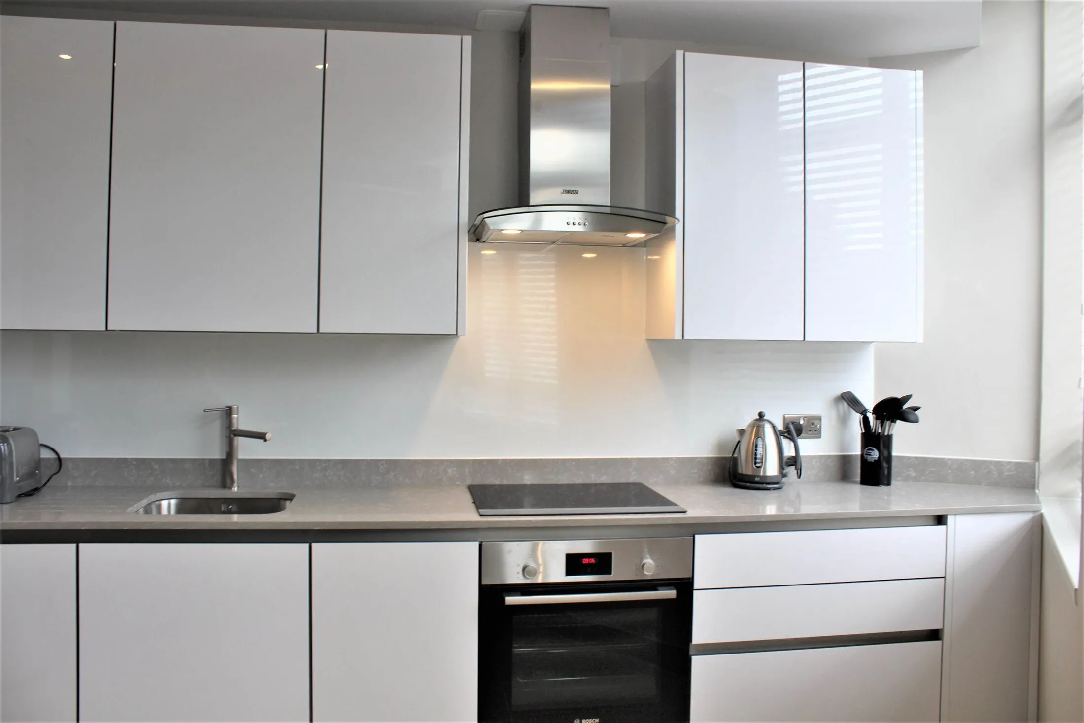 Flat Dingley Road in Greater London