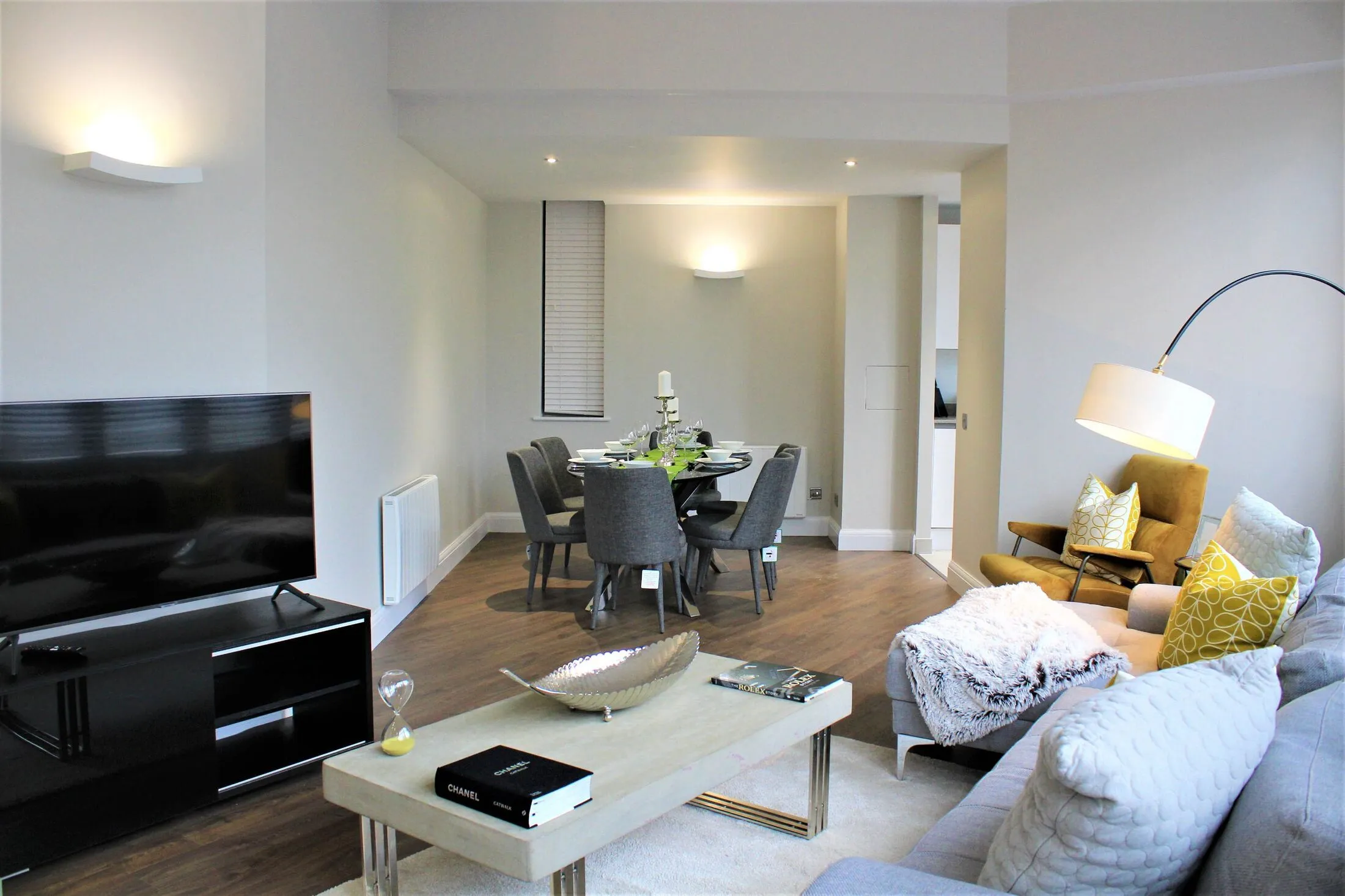 Flat Dingley Road in Greater London