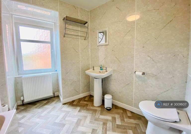 Room Queensberry Street in Dumfries