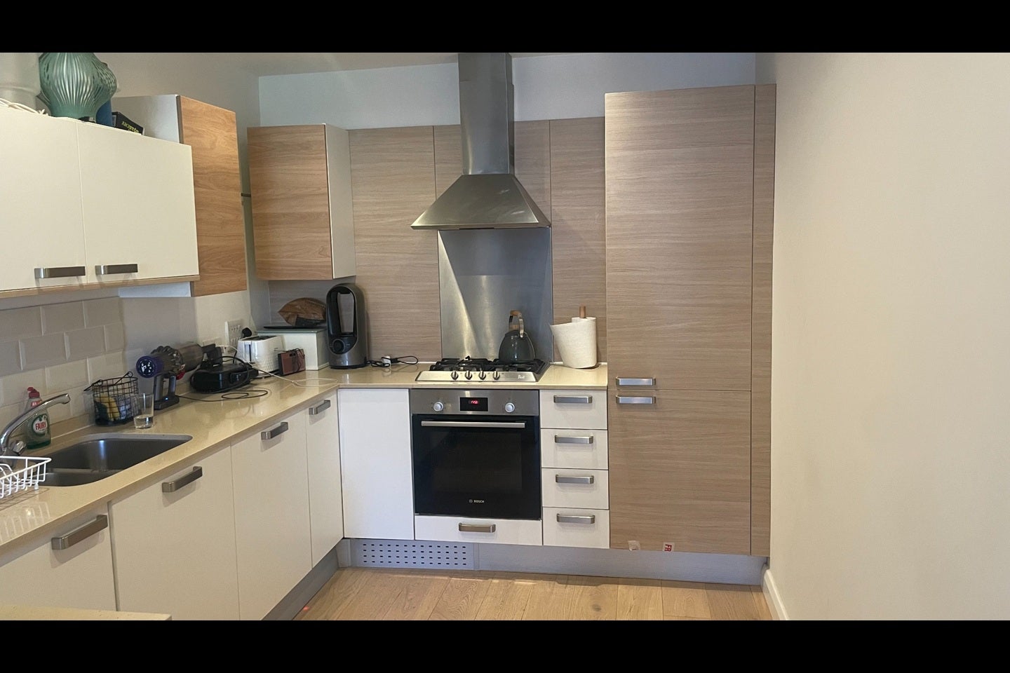 Flat Falcondale Road in Bristol