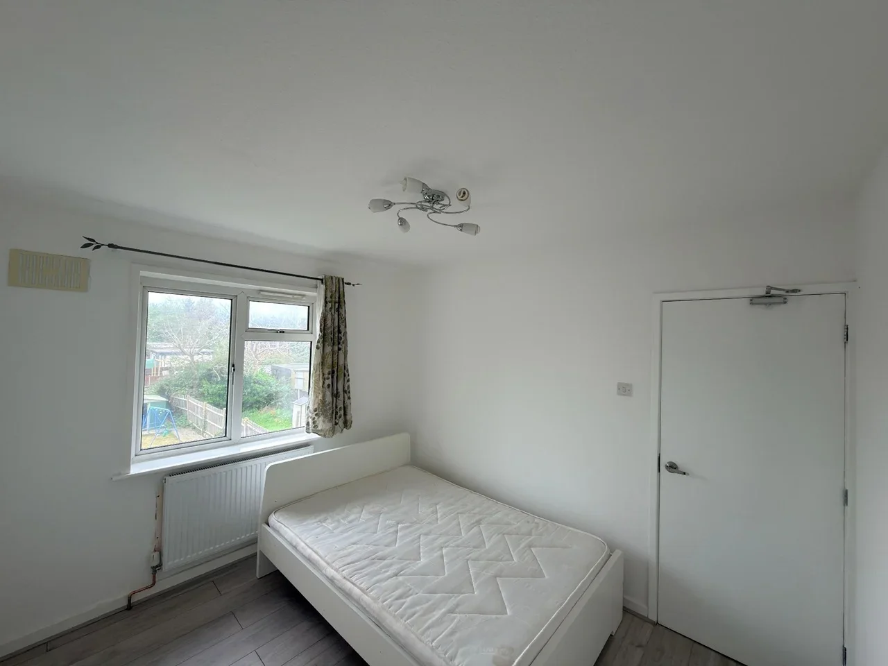 Room Brancker Road in Greater London