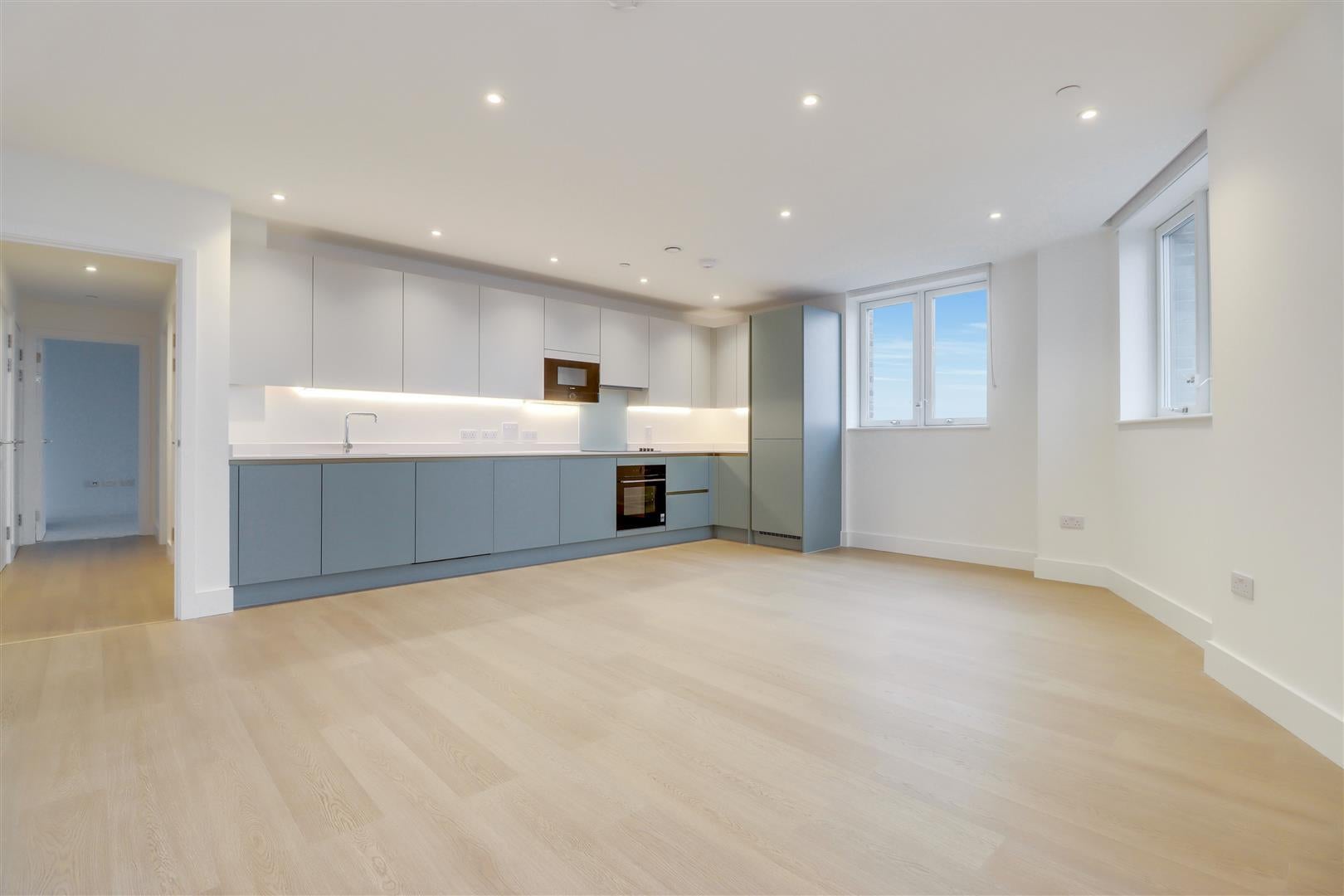 Flat Herne Hill Road in Greater London