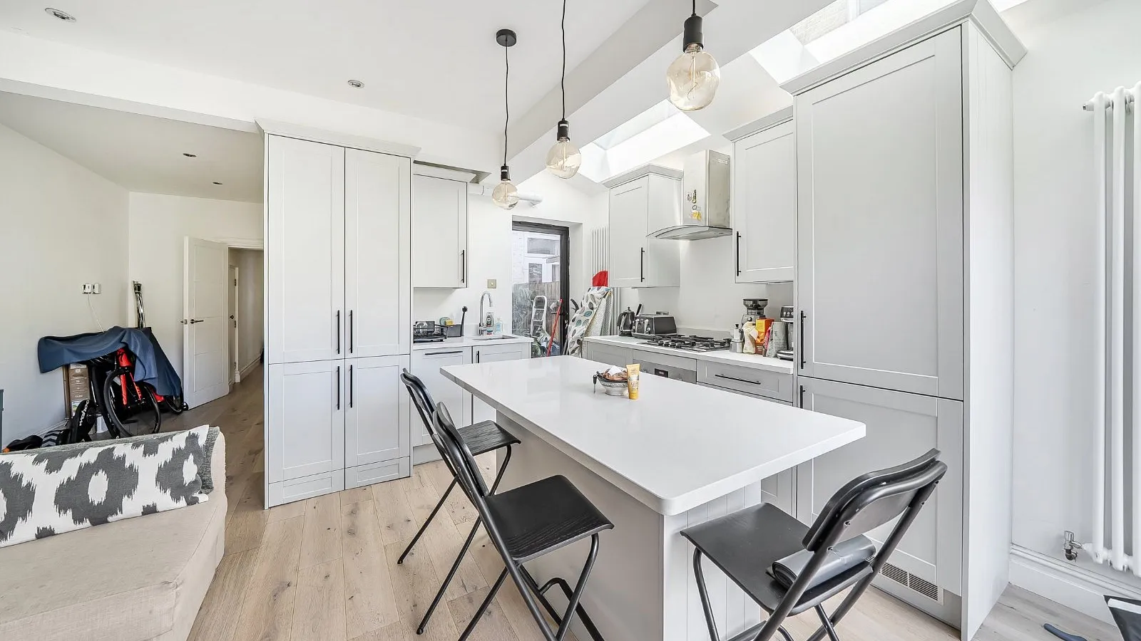Flat Rutland Gardens in Greater London
