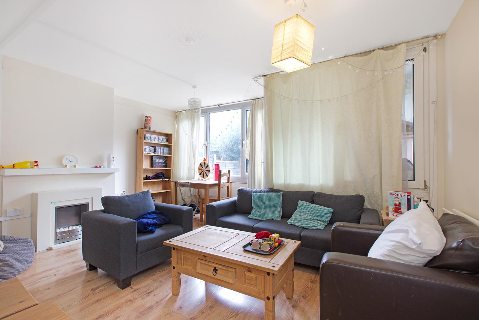 House Bath Terrace in Greater London