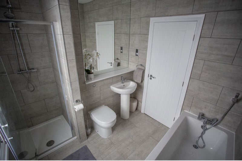 Room Days Lane in Greater London