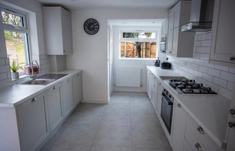 Room Days Lane in Greater London