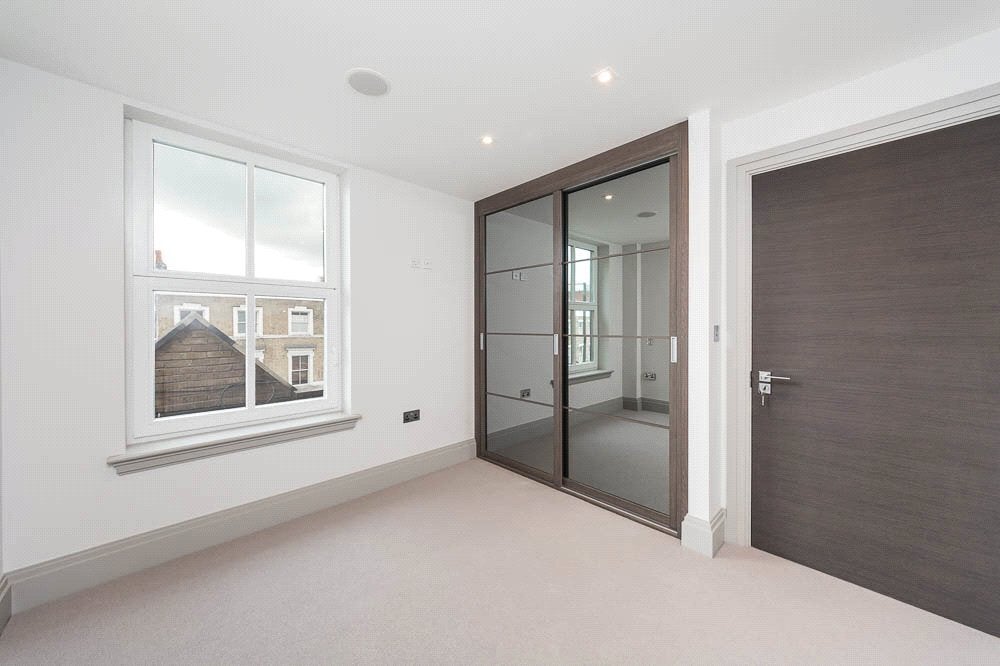 Flat Fulham Road in Greater London