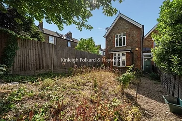 Flat Page Heath Villas in Greater London