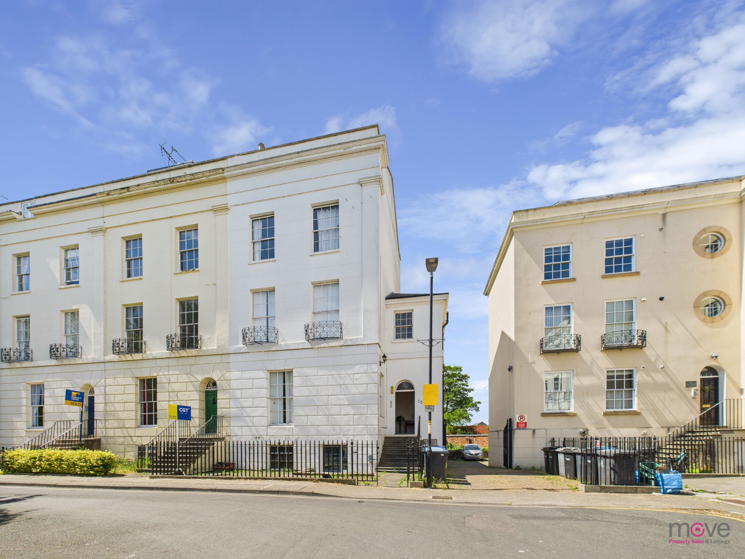 Room Brunswick Square in Gloucester