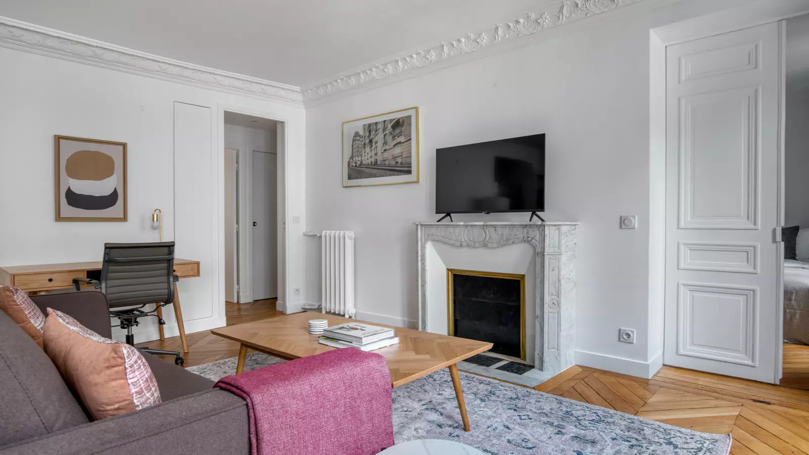 Flat Rue de la Victoire in Paris