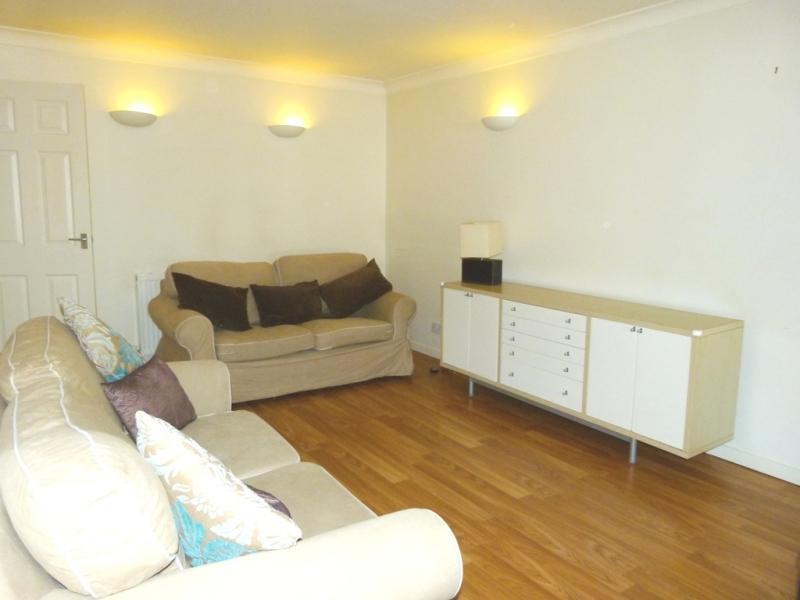 Flat Scott Hall Road in Leeds