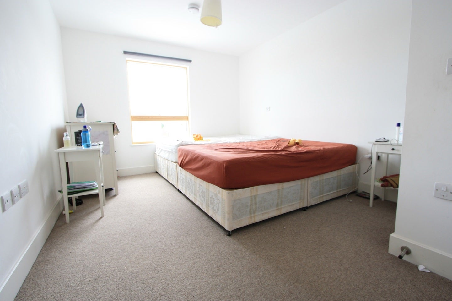 Room Brighton Road in Greater London