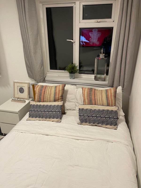 Room Cobden Avenue in Royal Leamington Spa