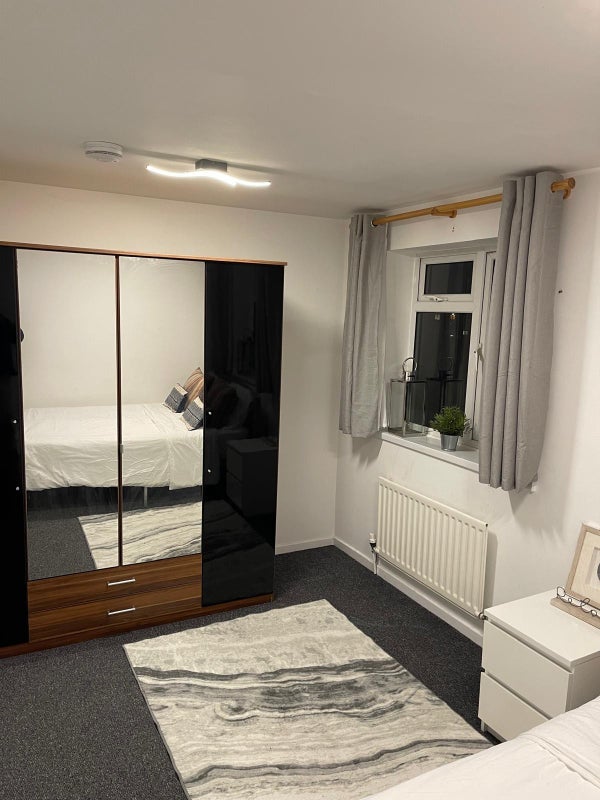 Room Cobden Avenue in Royal Leamington Spa