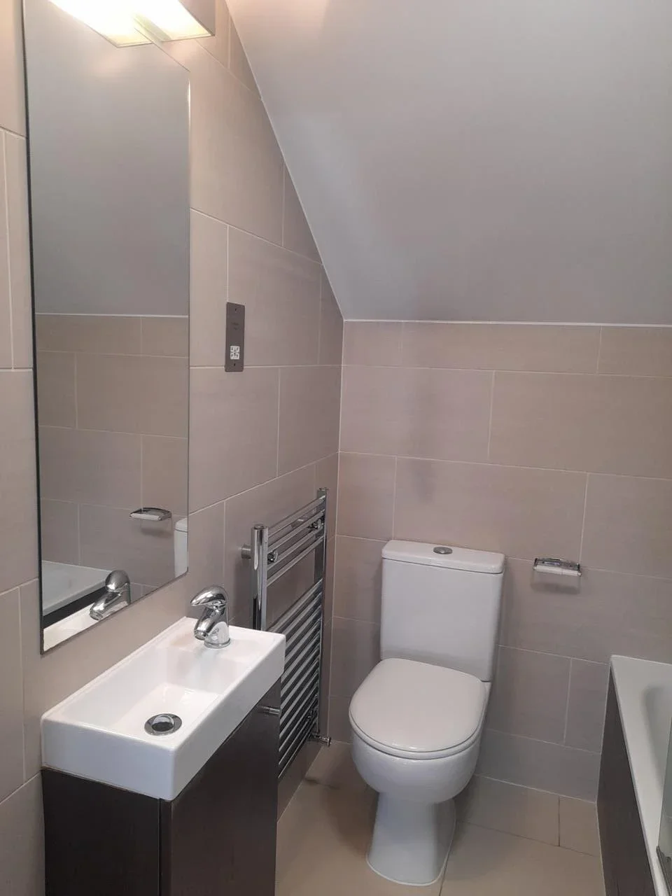Flat Tabley Road in Greater London