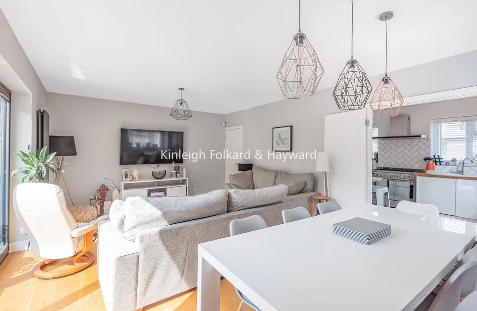 House Colin Close in Greater London