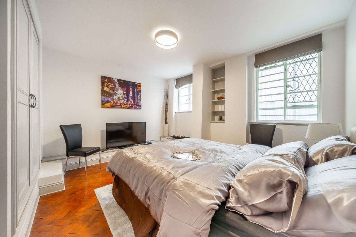 Flat Hyde Park Street in City of Westminster