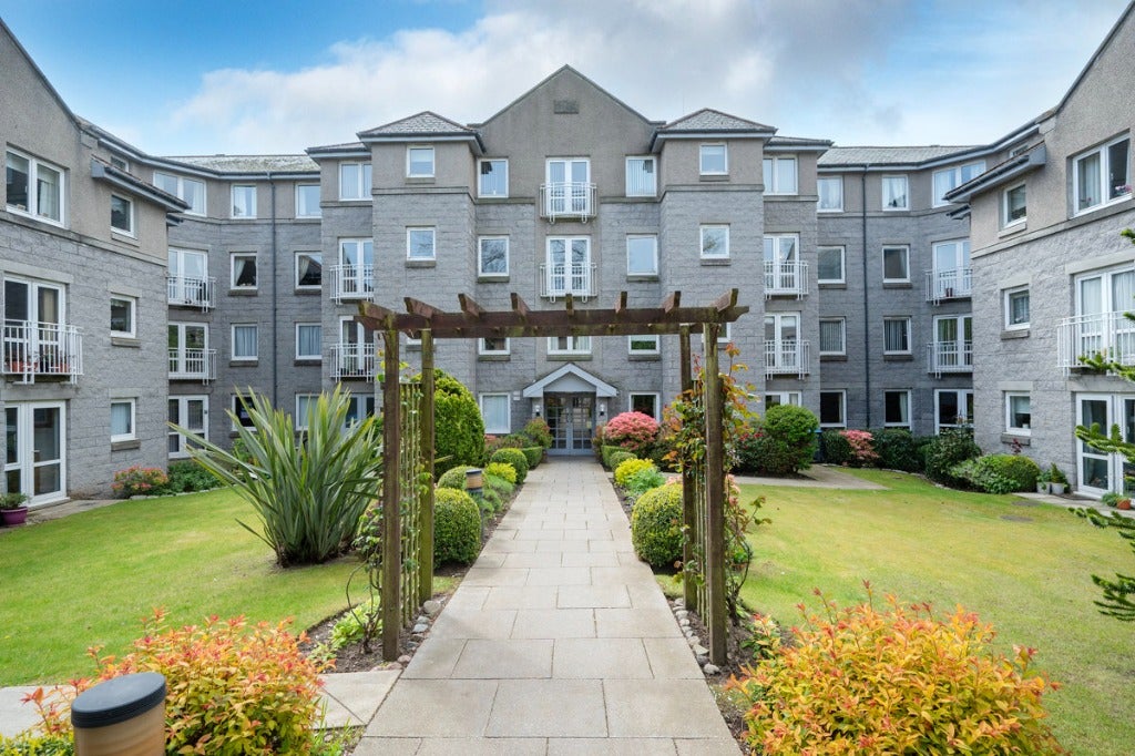 Flat Whinhill Gate in Aberdeen City