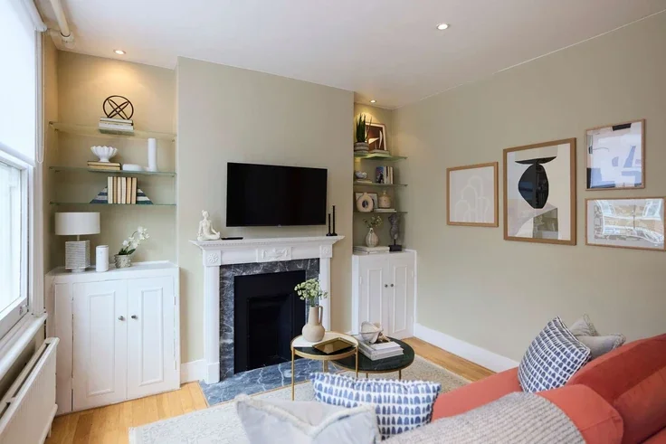 Flat Sherbrooke Road in Greater London