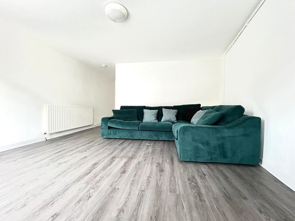 Flat Humber Road in Coventry