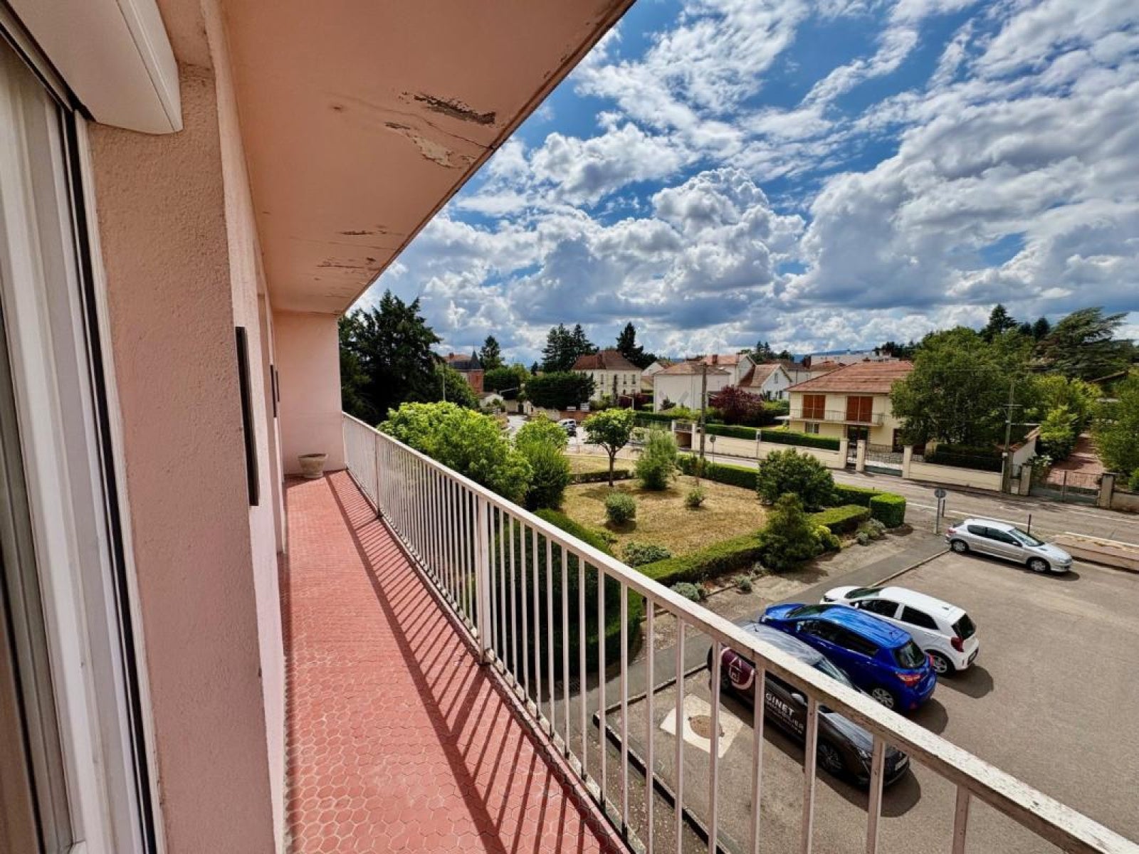 Flat Impasse Henri Desroche in Roanne