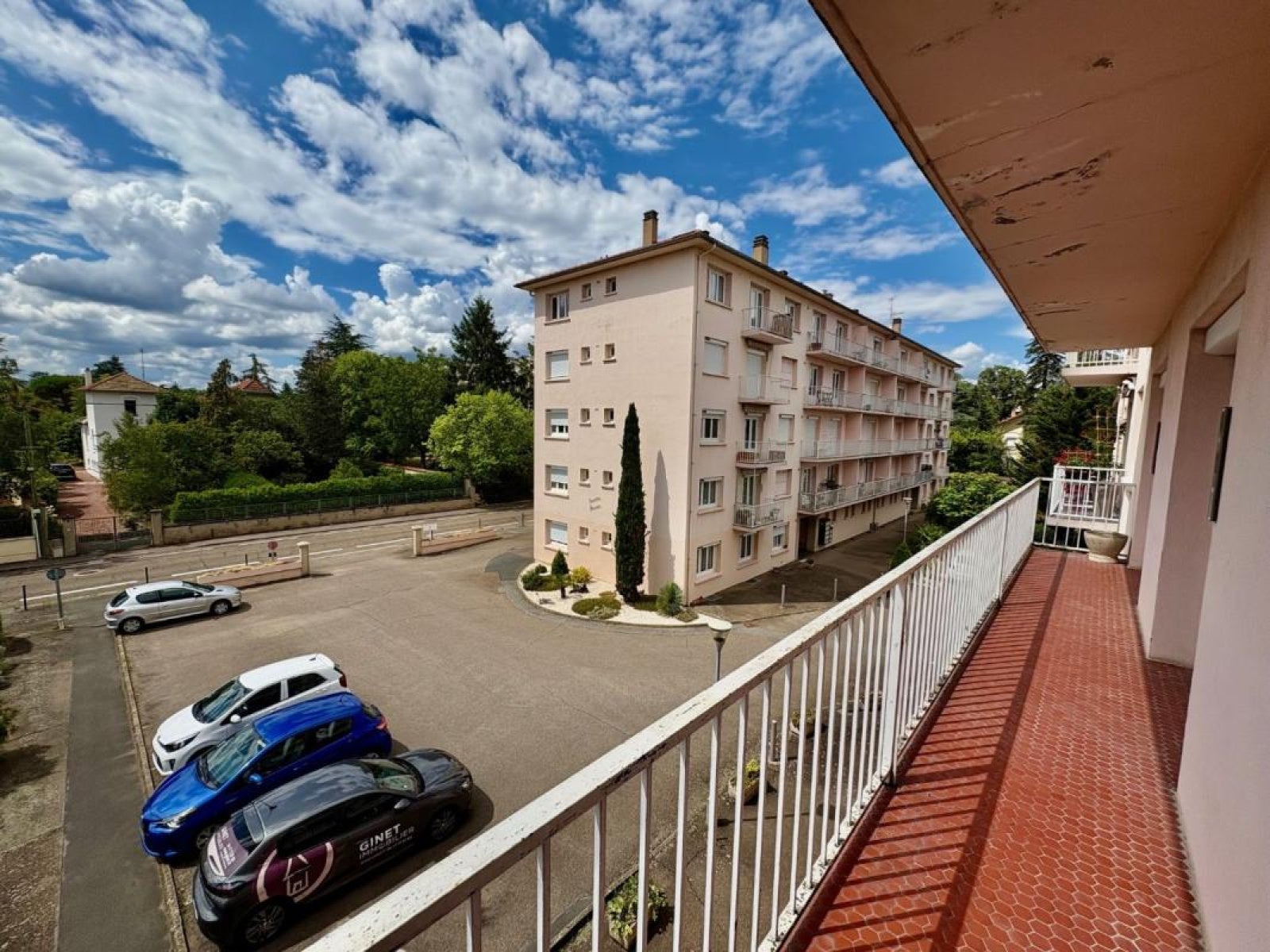 Flat Impasse Henri Desroche in Roanne
