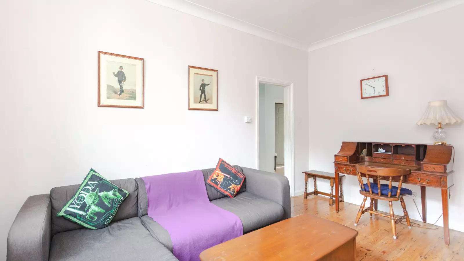 Flat Avonmouth Street in Greater London