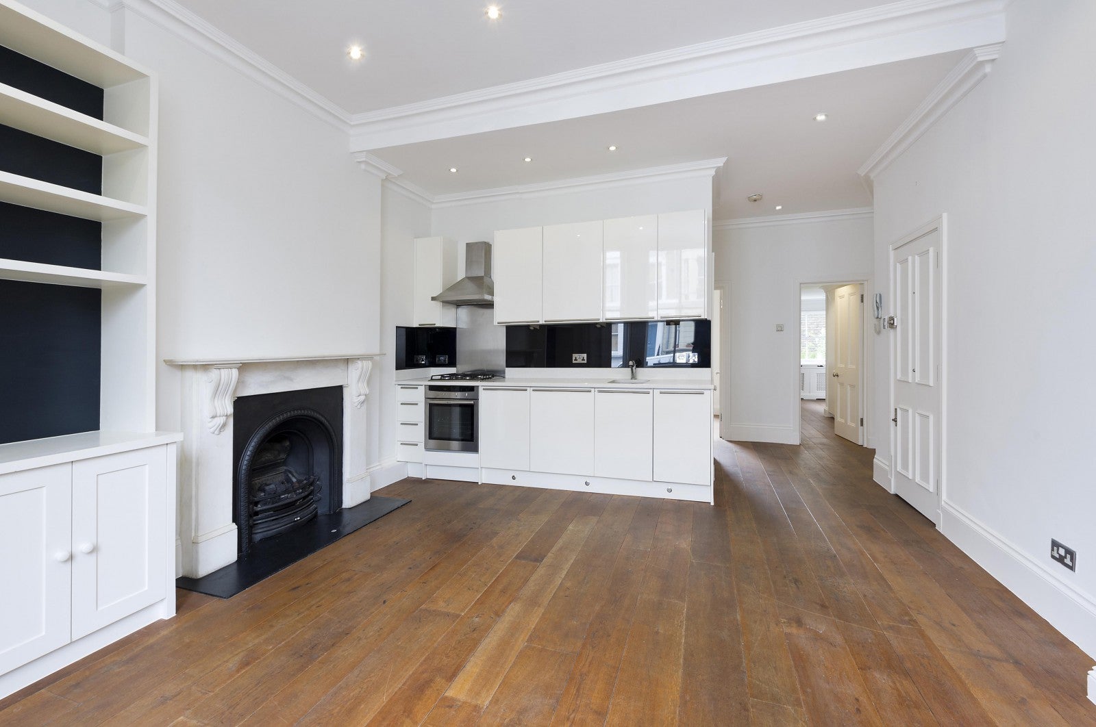 Flat Ladbroke Grove in Greater London